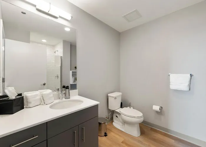 High-rise 4br W Views Comfort & Space Hotel *