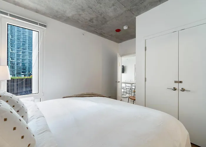 Hotel High-rise 4br W Views Comfort & Space *